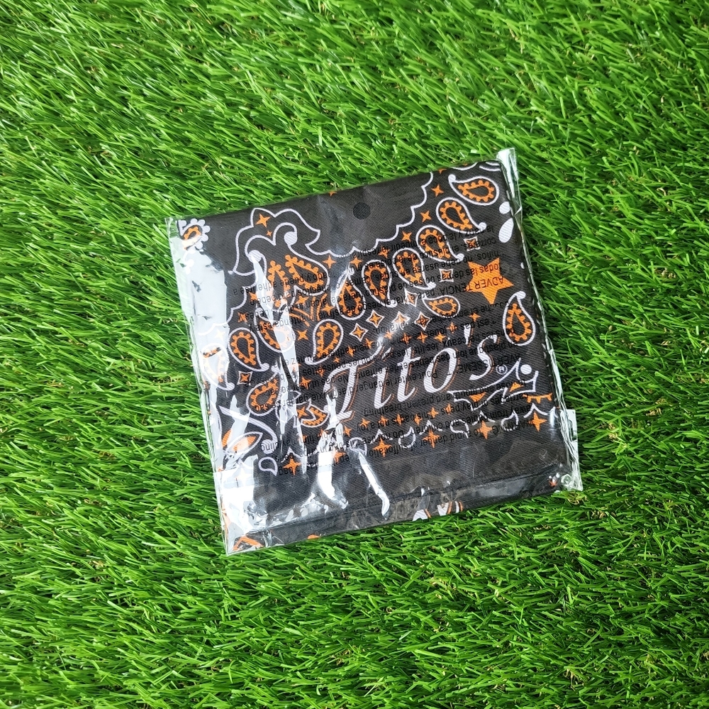 NWT Titus vodka bandana